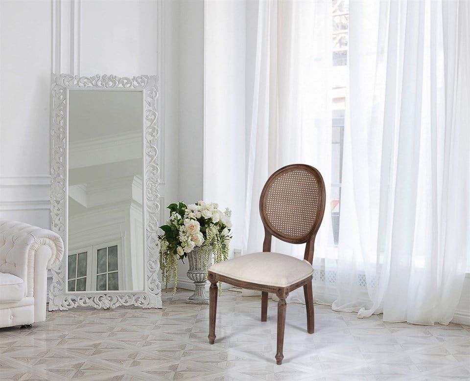 Negüzelev Santa Sandalye